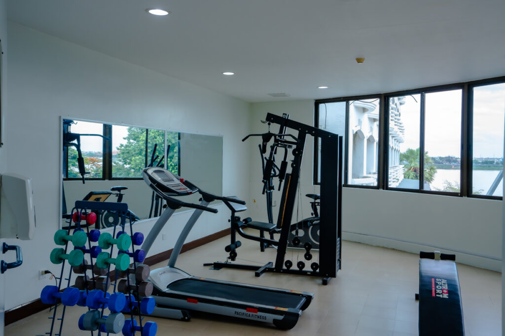 Gym-4